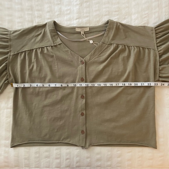 Chelsea & Violet Green Oversized Boho Bell Sleeved Top - Picture 12 of 13